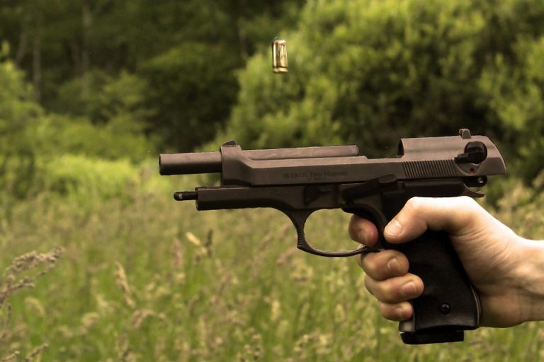 FAIL: Investigators Can't Buy Illegal Guns Online 9 FAIL: Investigators Can't Buy Illegal Guns Online 9