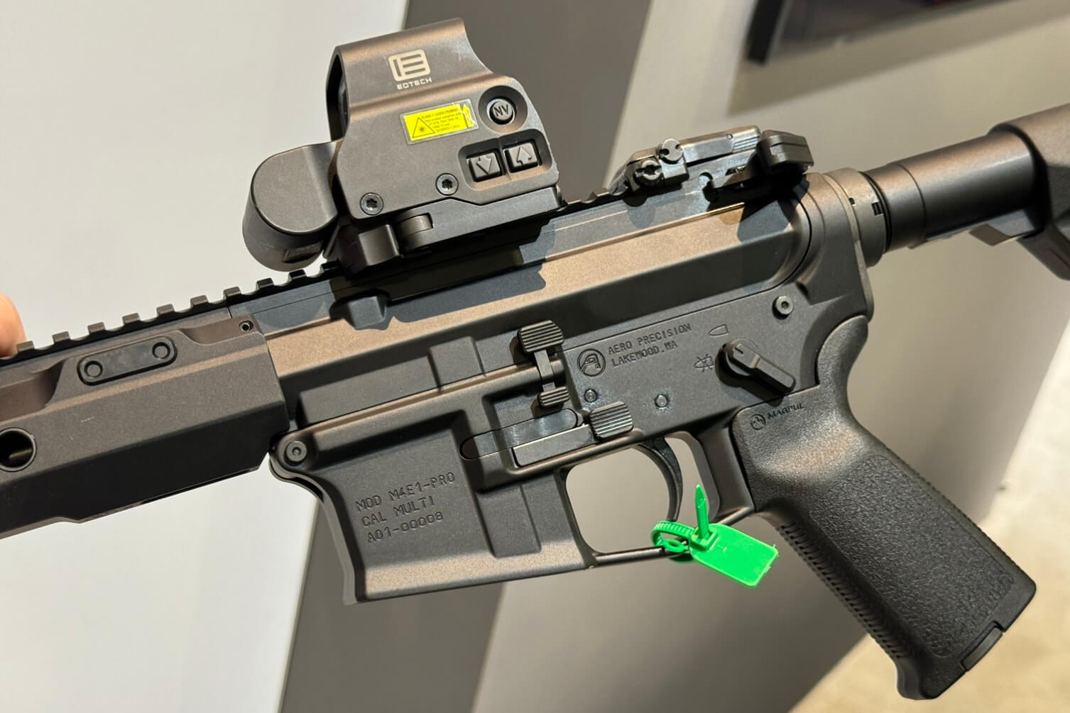Best Left-Handed AR-15 Rifles (2026): Ambi & True Left-Hand 24 Aero Precision M4E1 Ambi Build AR-15