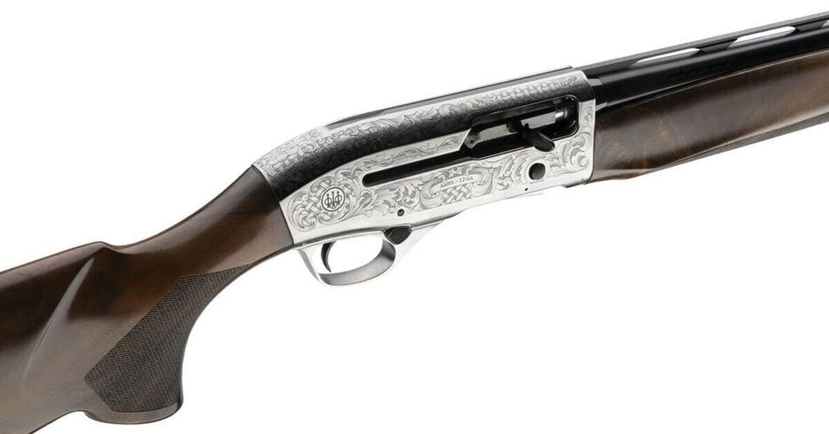 Beretta A400 L Field semi-automatic shotgun with nickel-plated engraved receiver and Grade 2.5+ walnut stock