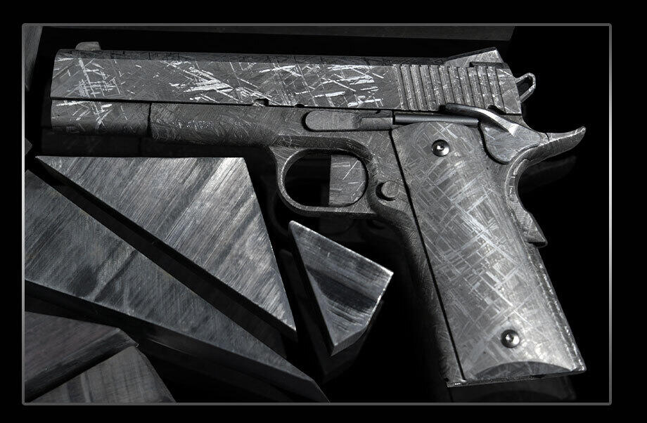 Bligh Guns Forges a 1911 From 4-Billion-Year-Old Meteorite Iron 4 Right-side view of the Bligh Guns Meteorite 1911 showing the Widmanstatten crystal pattern in its meteorite-iron slide and grips