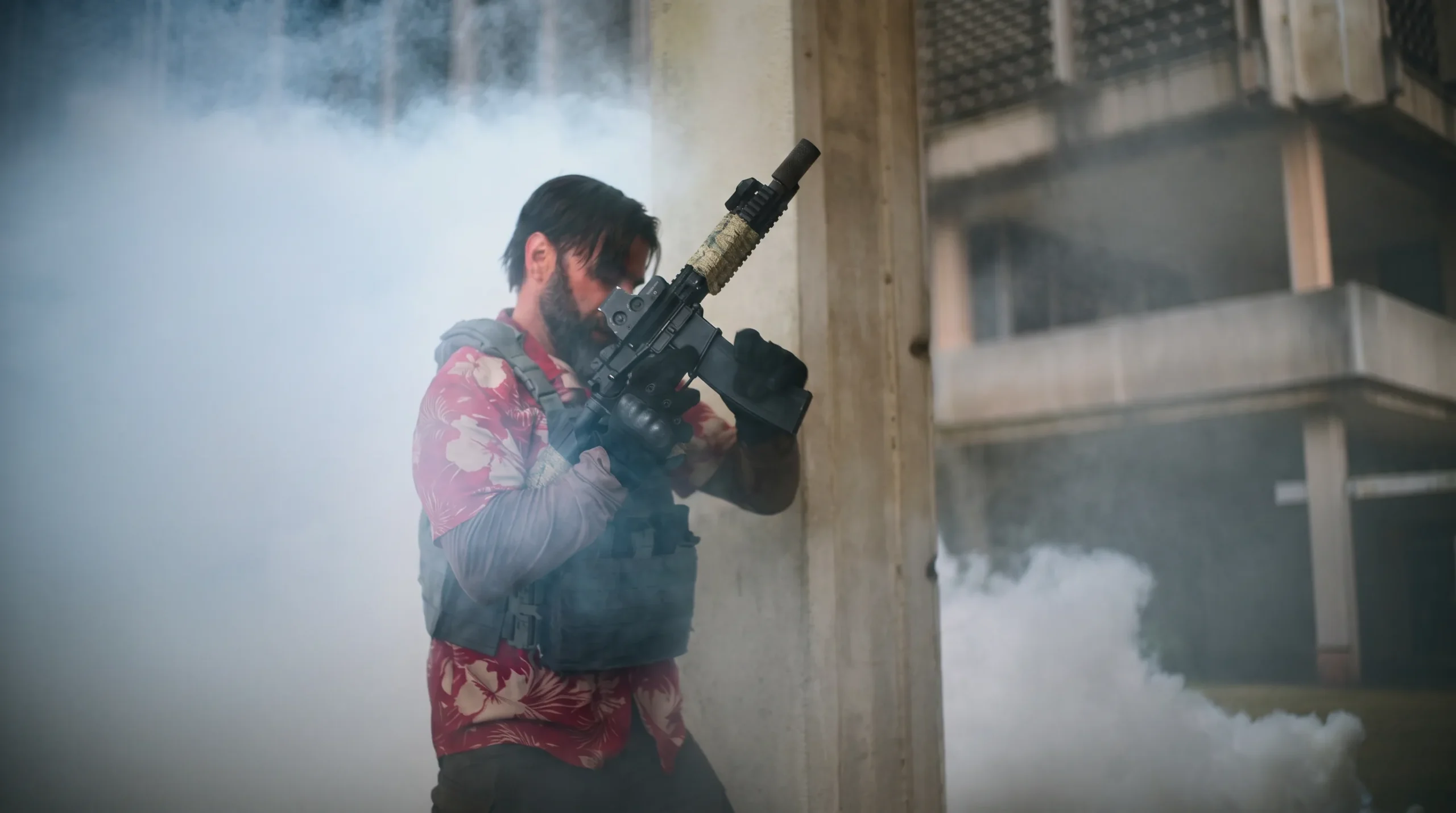 The red Hawaiian shirt militiaman with his Noveske N4 Diplomat during the university shootout in Civil War