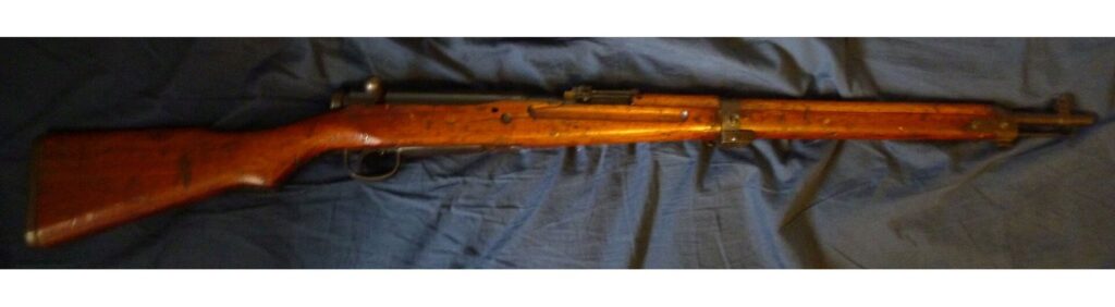 Japanese Arisaka Type 99 bolt-action rifle, full view