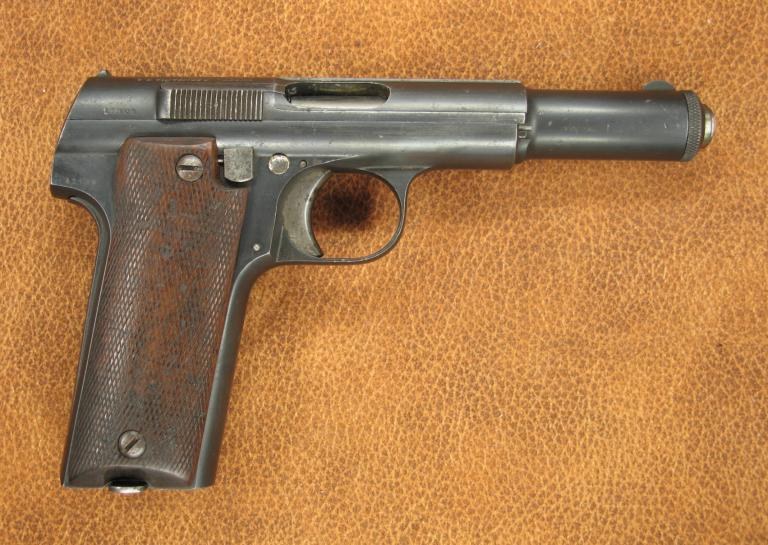 Spanish Astra 600/43 9mm pistol, right side