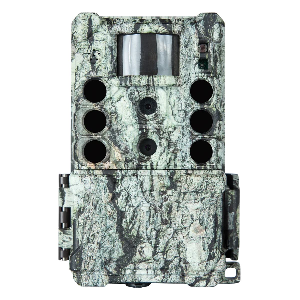 Bushnell CORE DS-4K No Glow trail camera, dual sensor, 32MP stills and 4K video with a 0.15 second trigger