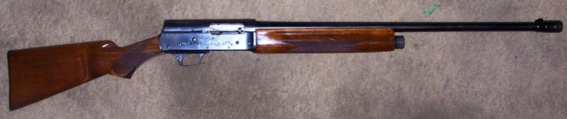 Remington Model 11 humpback autoloading shotgun, built on the Browning Auto-5 design
