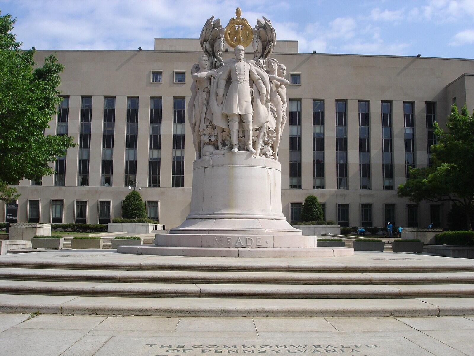 The E. Barrett Prettyman Courthouse in Washington, home of the D.C. Circuit, behind the Meade memorial