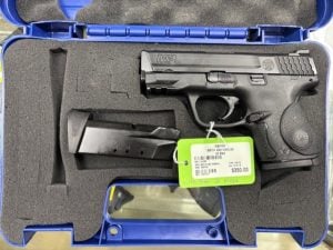 SMITH & WESSON M&P40 COMPACT CRIMSON TRACE LASERGRIP