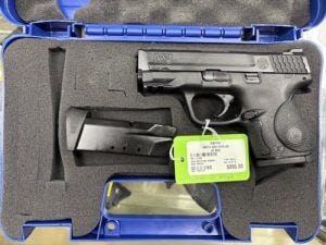 SMITH & WESSON M&P40 COMPACT CRIMSON TRACE LASERGRIP