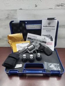 SMITH & WESSON 686 PLUS 3-5-7 MAGNUM SERIES