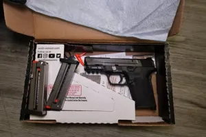 SMITH & WESSON M&P9 SHIELD EZ M2.0