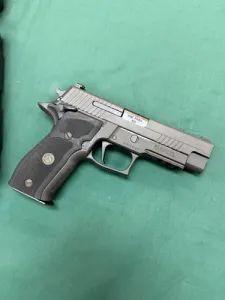 Minnesota Gun Laws (2026): Permit to Carry, Permit to Purchase & Red Flag 5 SIG SAUER P226 LEGION
