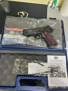 COLT 1911 COMBAT COMMANDER